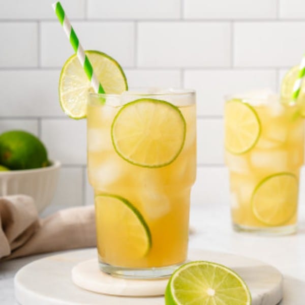 Fresh Lemon Green Tea Lemonade.